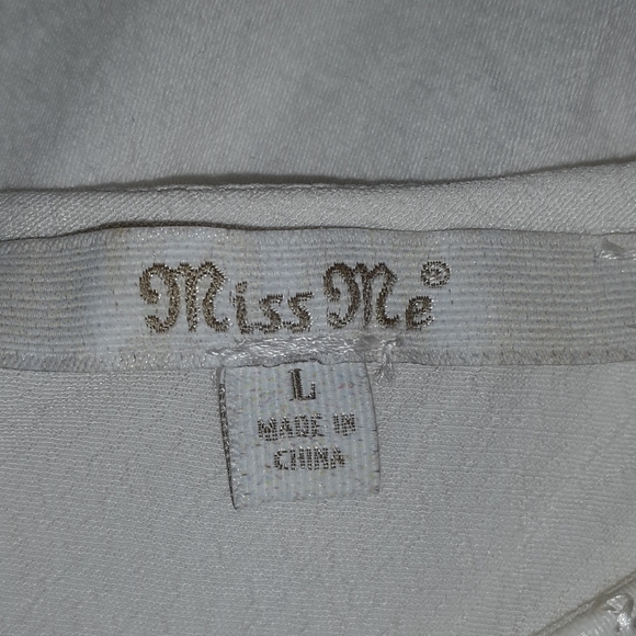 Miss Me NWOT Fringe Top - Picture 6 of 6